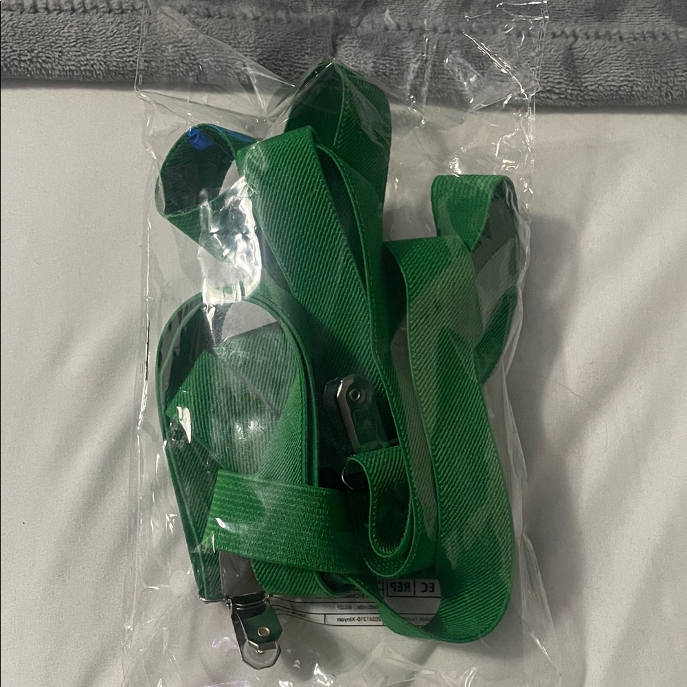 Green suspenders